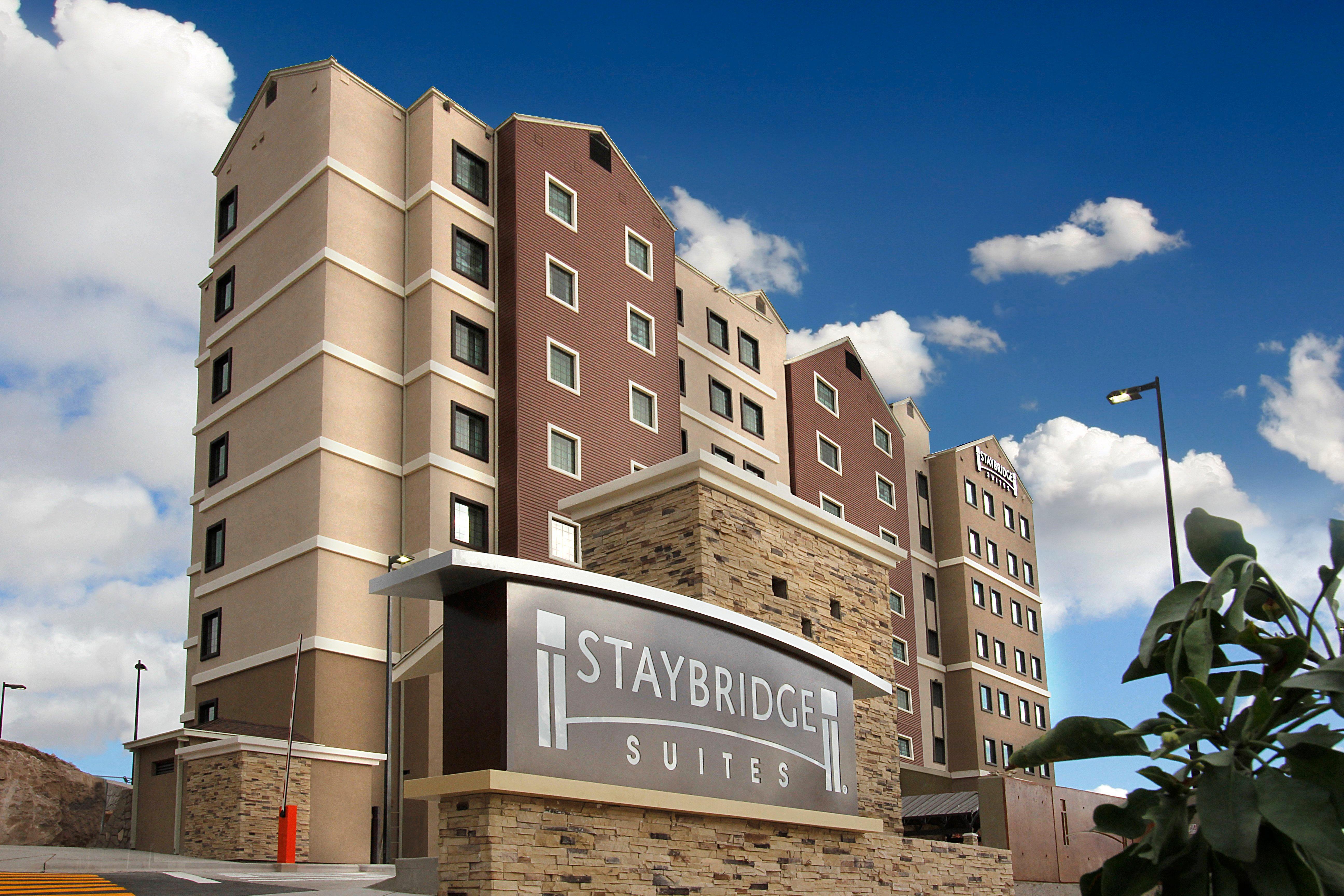 Staybridge Suites Chihuahua, An Ihg Hotel מראה חיצוני תמונה