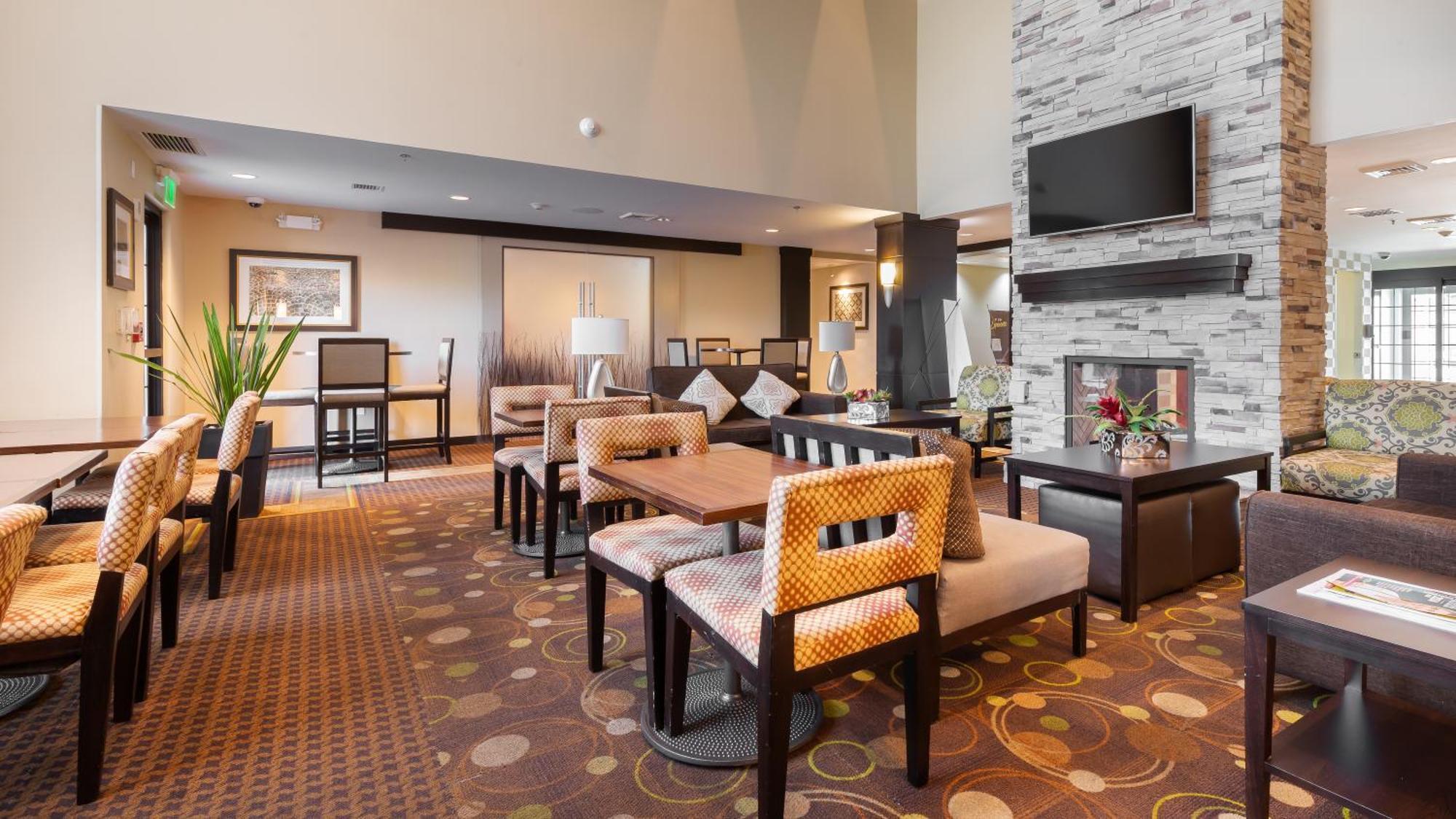 Staybridge Suites Chihuahua By Ihg מראה חיצוני תמונה