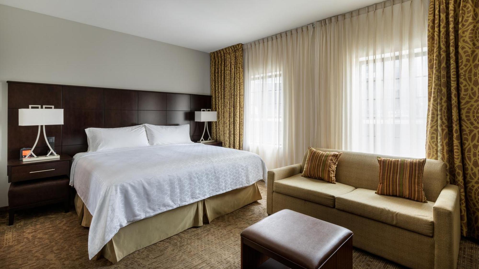 Staybridge Suites Chihuahua By Ihg מראה חיצוני תמונה