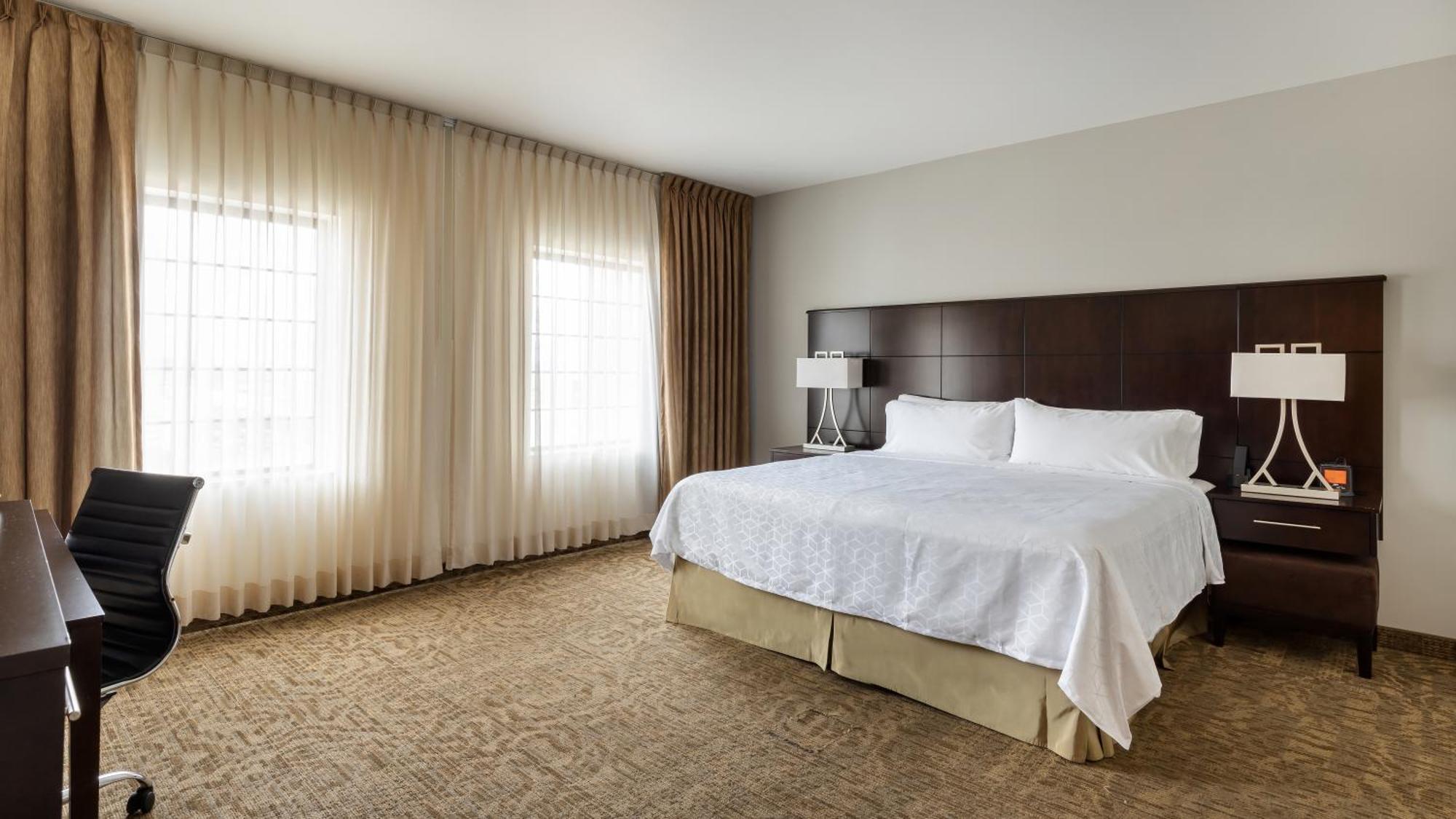 Staybridge Suites Chihuahua By Ihg מראה חיצוני תמונה