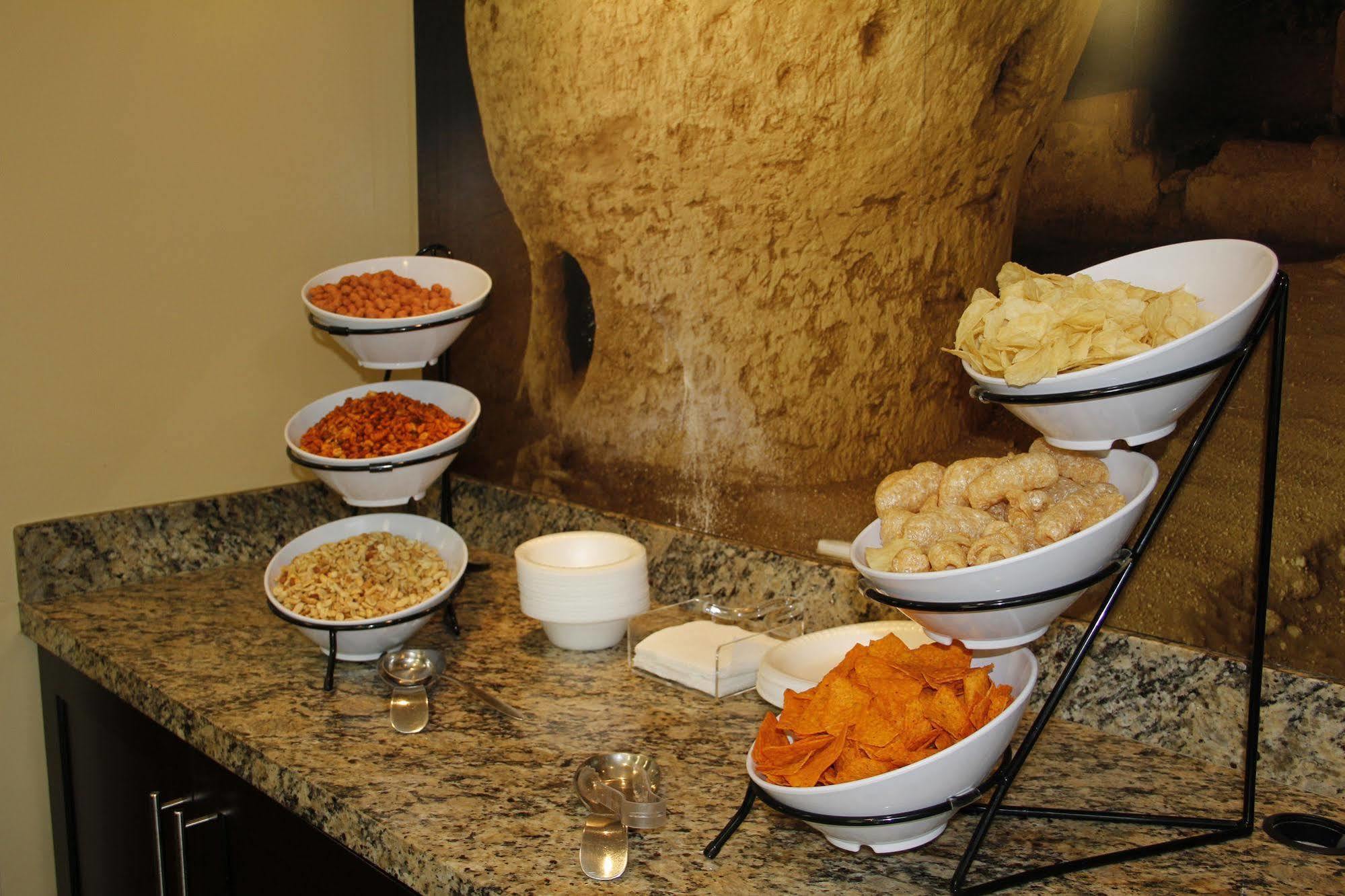 Staybridge Suites Chihuahua By Ihg מראה חיצוני תמונה